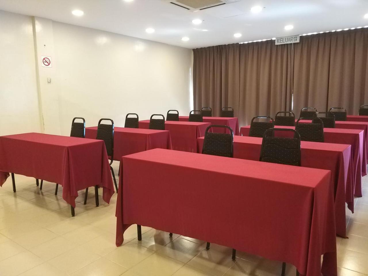 Hotel Jelai @ Raub, Pahang Екстериор снимка